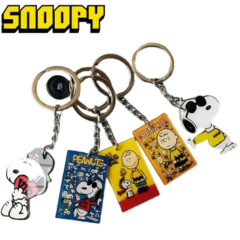 Snoopy Akryl Keychain Karikatúra Roztomilý Prívesok Japonskej Tlače Anime Kľúčenky Auto Prívesok Na Darček Šperky Krúžok Príslušenstvo